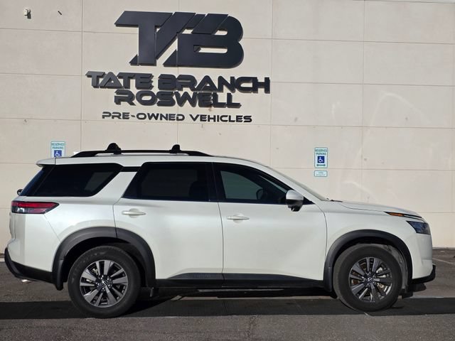 Used 2022 Nissan Pathfinder SV w/ Cargo Package FWD image 6
