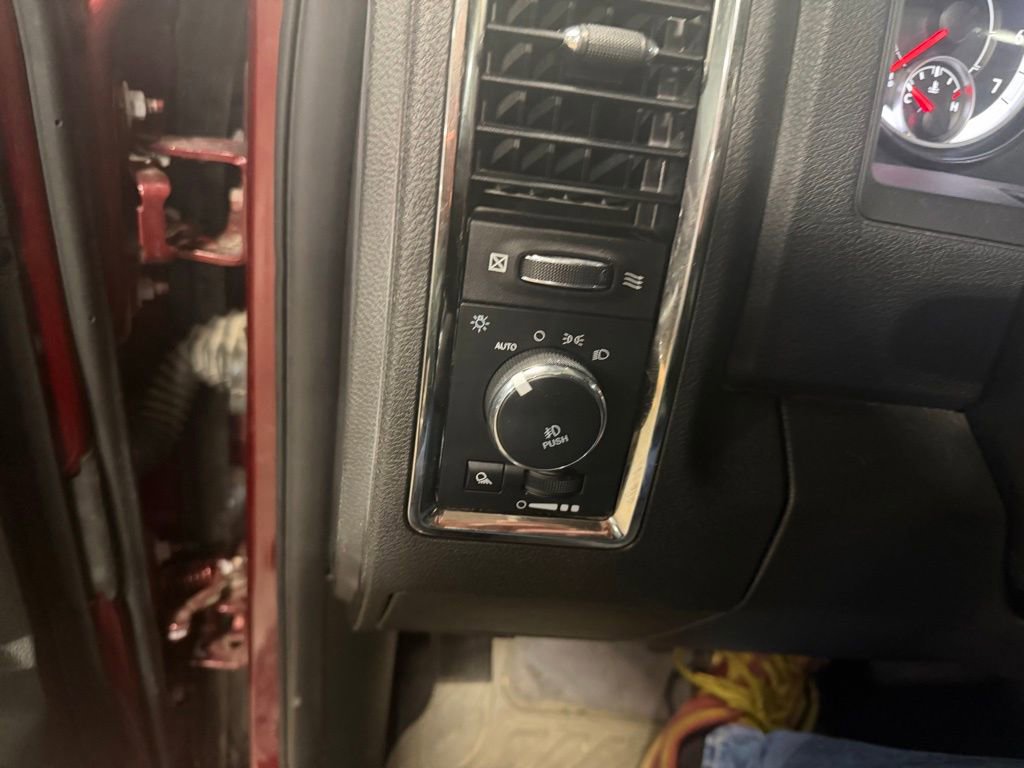 Used 2018 RAM 2500 Big Horn w/ Sport Appearance Group image 17