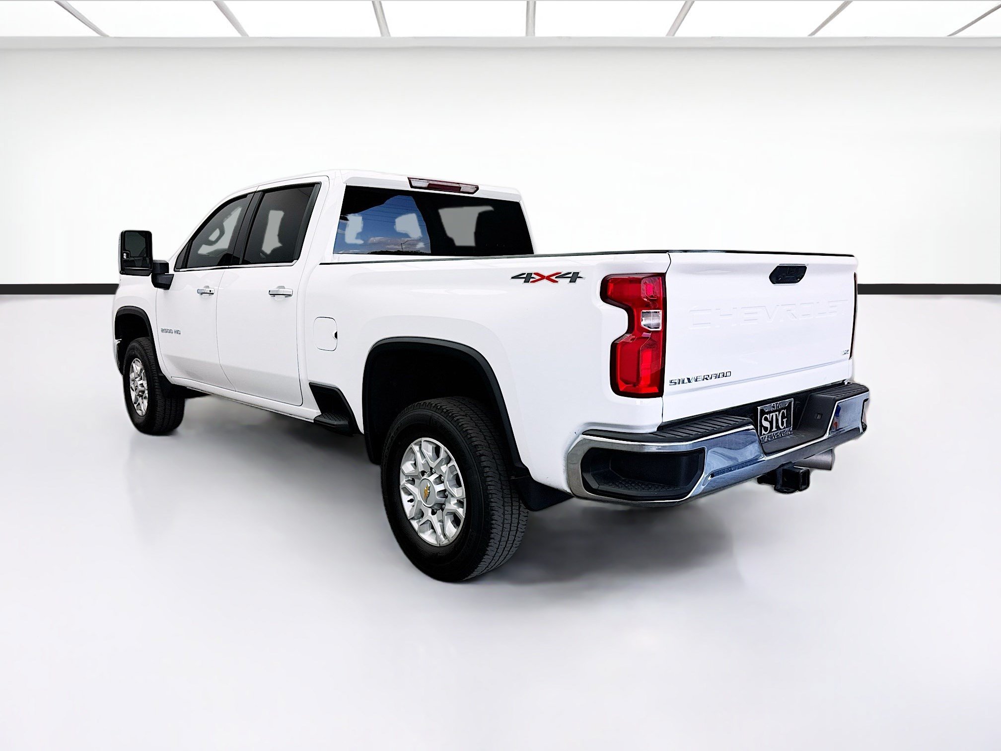 Used 2024 Chevrolet Silverado 2500 LTZ AWD/4WD image 6
