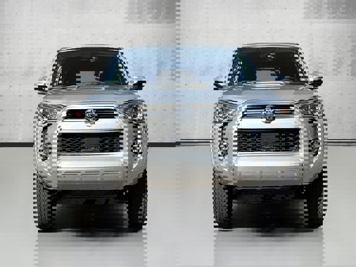 Used 2024 Toyota 4Runner TRD Off-Road image 2