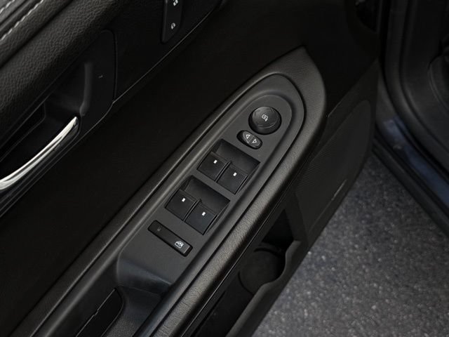 Used 2017 Chevrolet Traverse LT AWD/4WD image 11