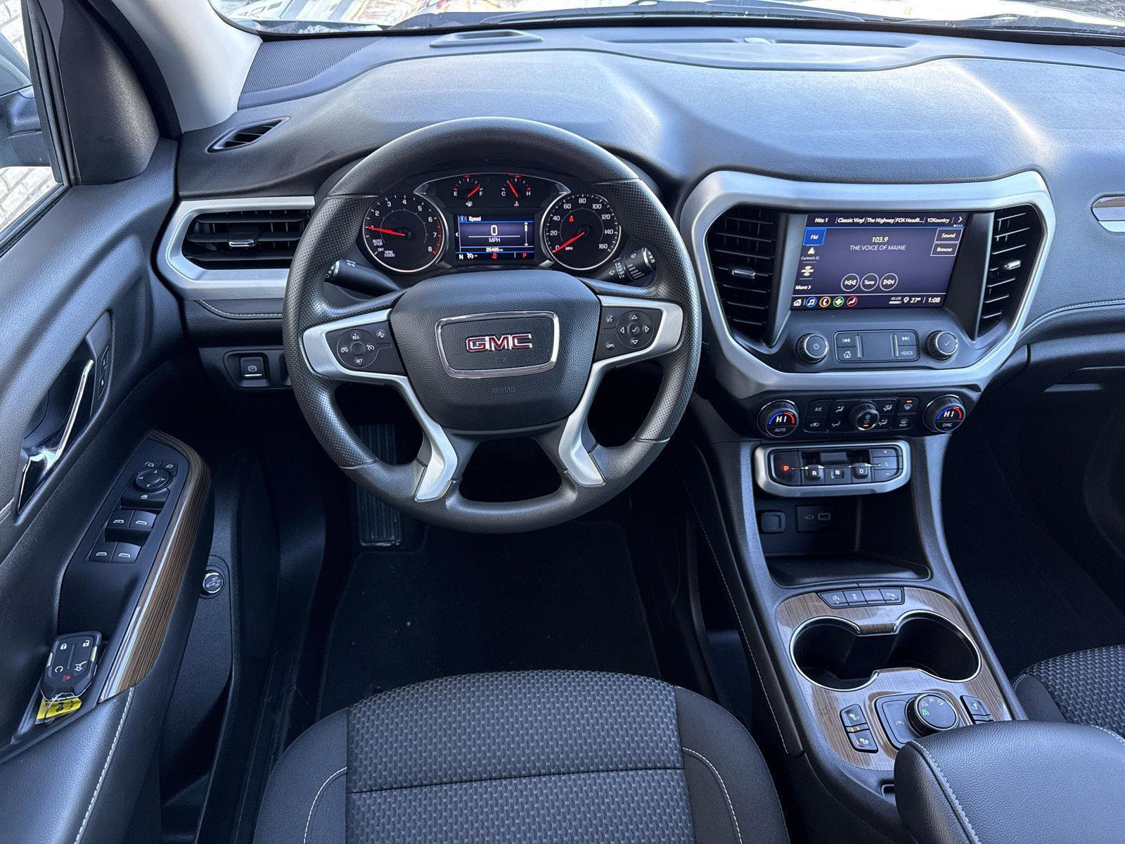 Used 2023 GMC Acadia SLE w/ Driver Convenience Package image 14