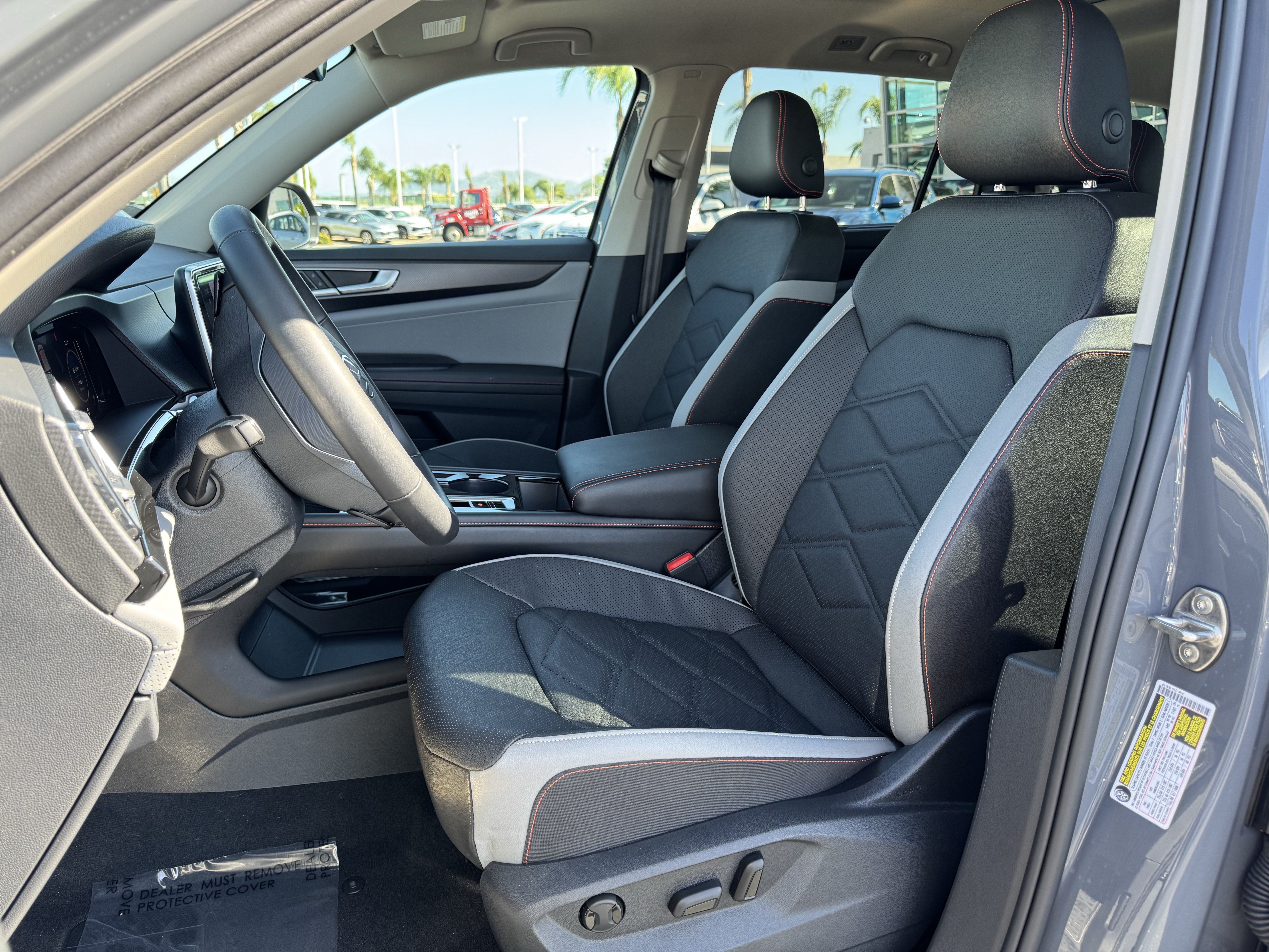 Used 2026 Volkswagen Atlas Peak Edition AWD/4WD image 15