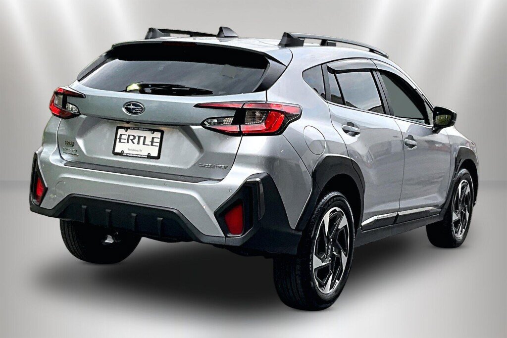 Used 2025 Subaru Crosstrek 2.5i Limited w/ Crosstrek Mirror Package AWD/4WD image 5