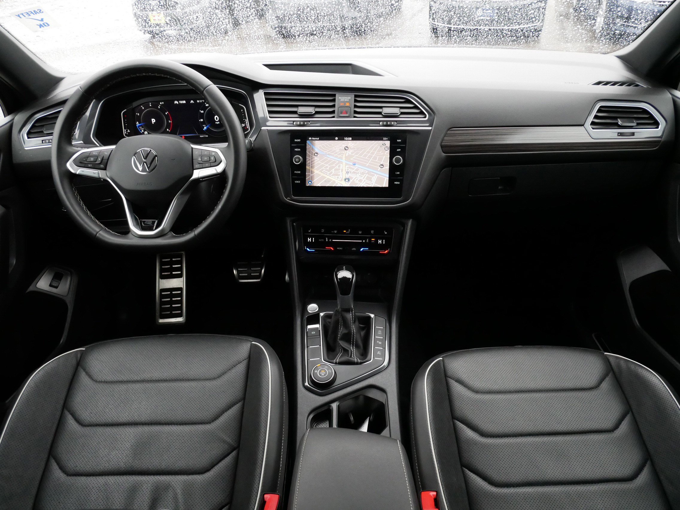 Certified 2023 Volkswagen Tiguan SEL R-Line AWD/4WD image 10