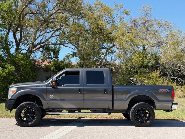 Used 2016 Ford F250 XLT w/ XLT Premium Package image 3