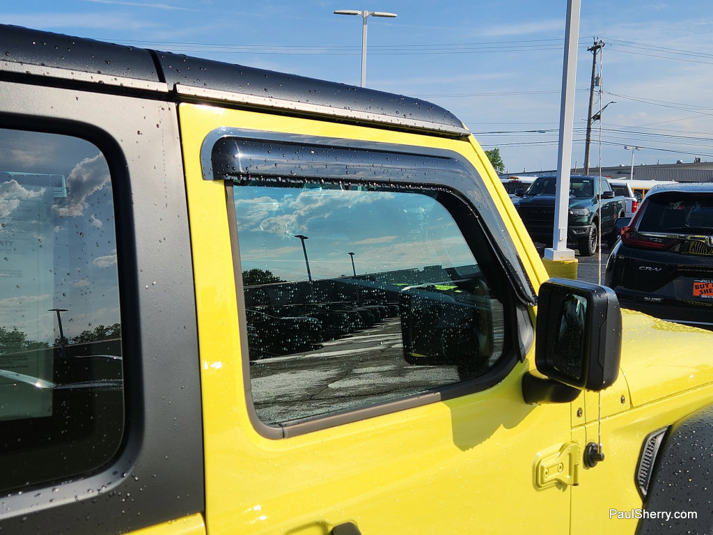Used 2023 Jeep Wrangler Sport AWD/4WD image 9