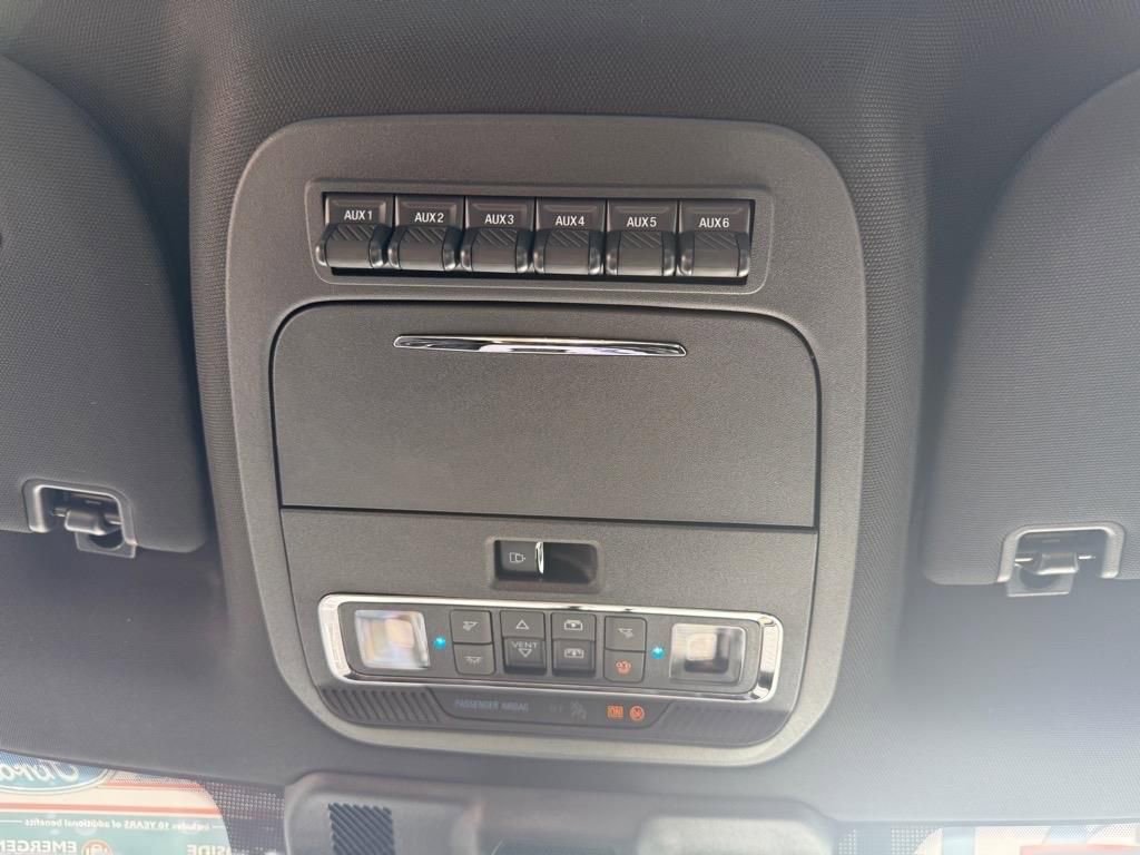 New 2025 Ford F250 Platinum w/ FX4 Off-Road Package image 23