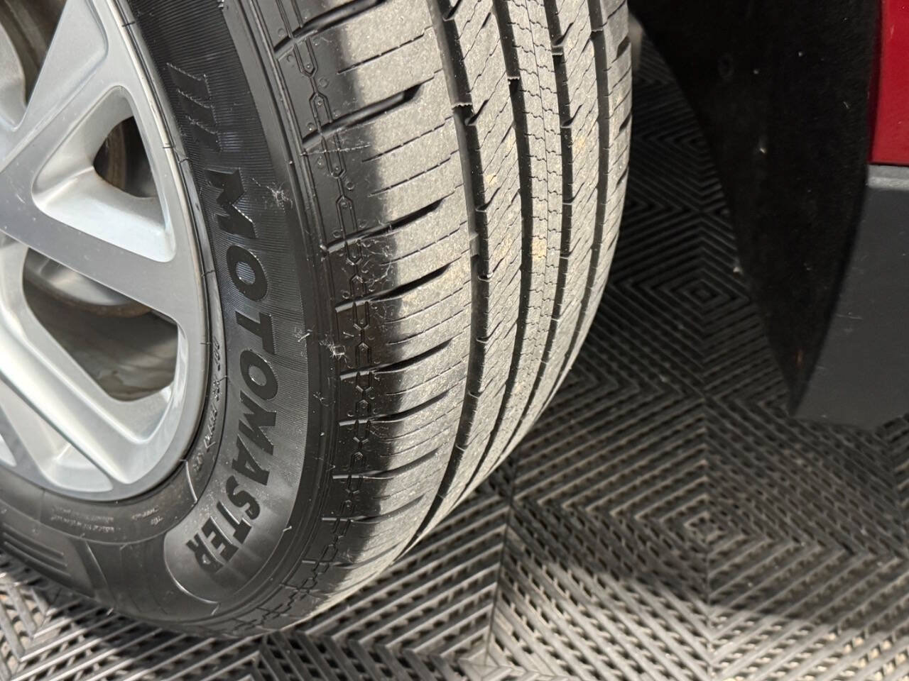 Used 2019 Chevrolet Equinox LT w/ LT True North Edition AWD/4WD image 45