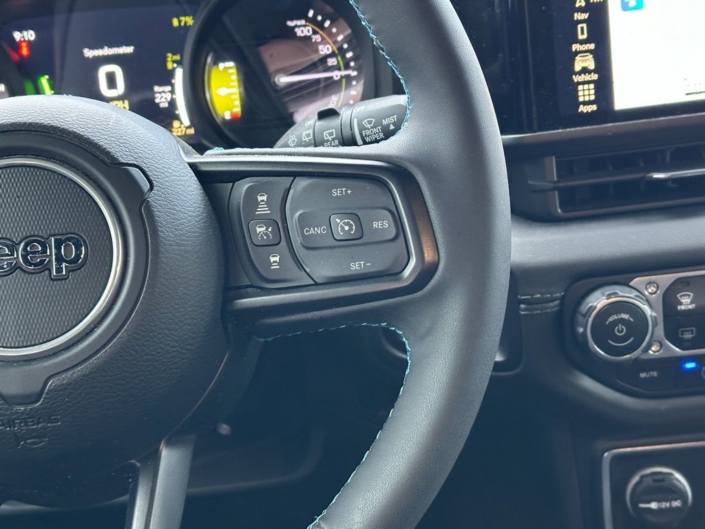 Used 2024 Jeep Wrangler Unlimited Rubicon 4xe image 10