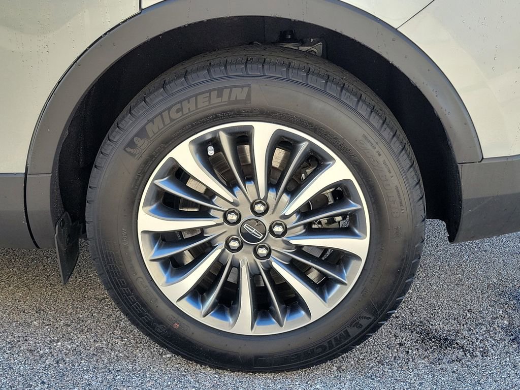 Used 2023 Lincoln Nautilus AWD w/ Premium Package image 15