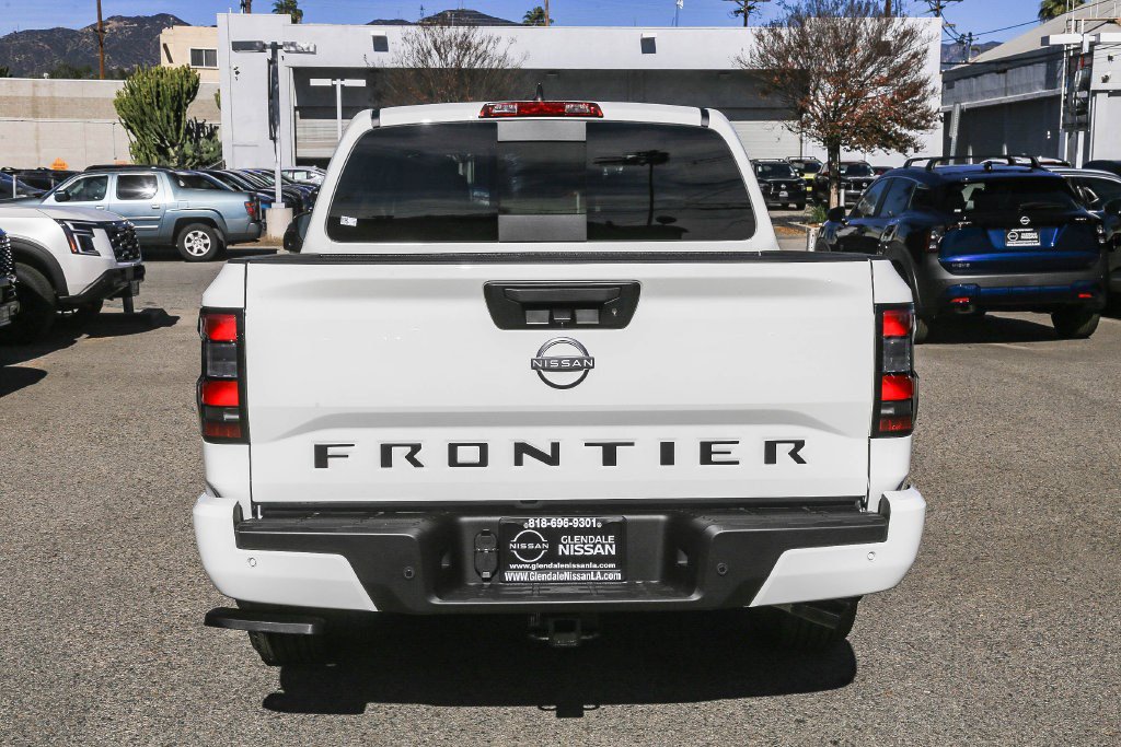 New 2026 Nissan Frontier SV w/ Tow Package RWD image 7