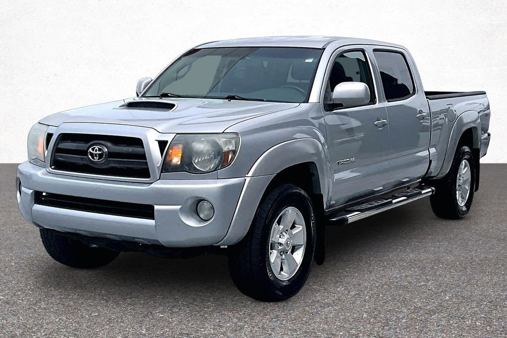 Used 2010 Toyota Tacoma PreRunner RWD image 4