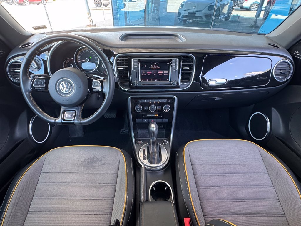 Used 2018 Volkswagen Beetle 2.0T Dune FWD image 6