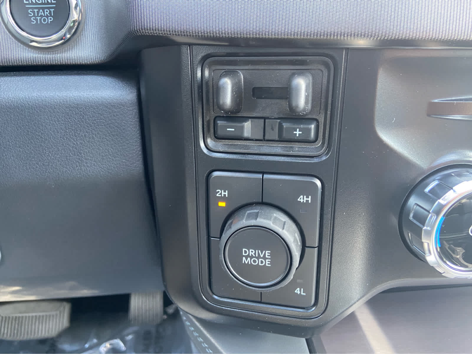 New 2026 Ford F450 Platinum w/ FX4 Off-Road Package AWD/4WD image 26