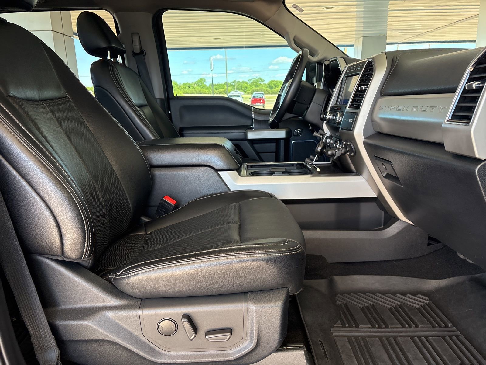 Used 2021 Ford F250 Lariat image 20