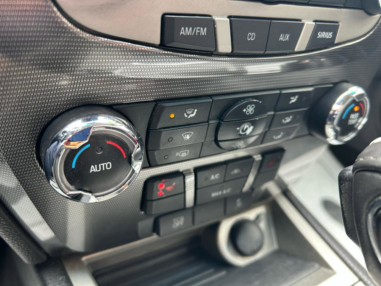 Used 2012 Ford Fusion SEL image 24