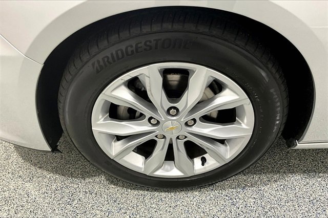 Used 2020 Chevrolet Malibu LT image 35