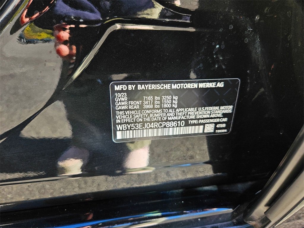 Used 2024 BMW i7 xDrive60 image 28