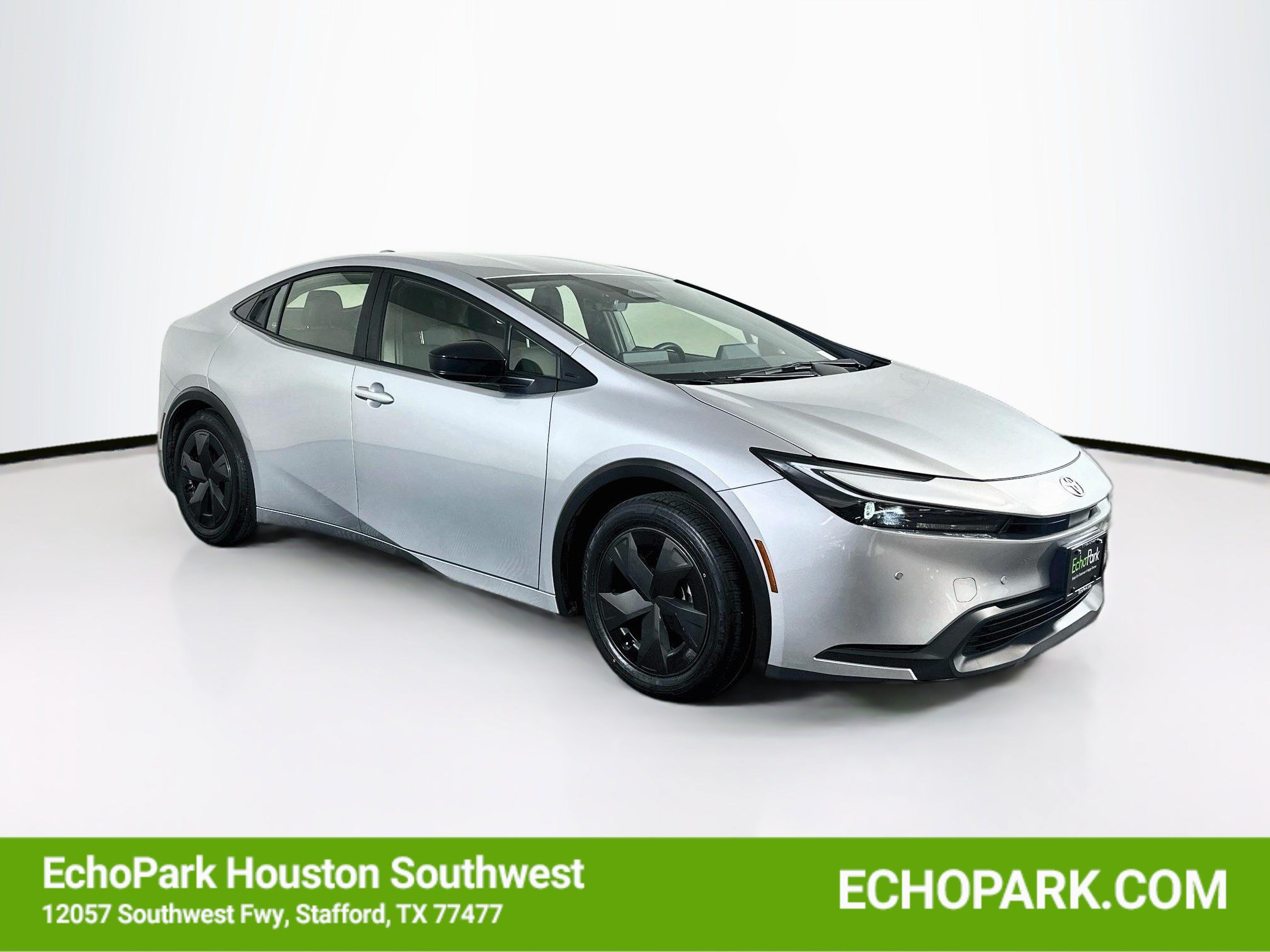 Used 2025 Toyota Prius LE