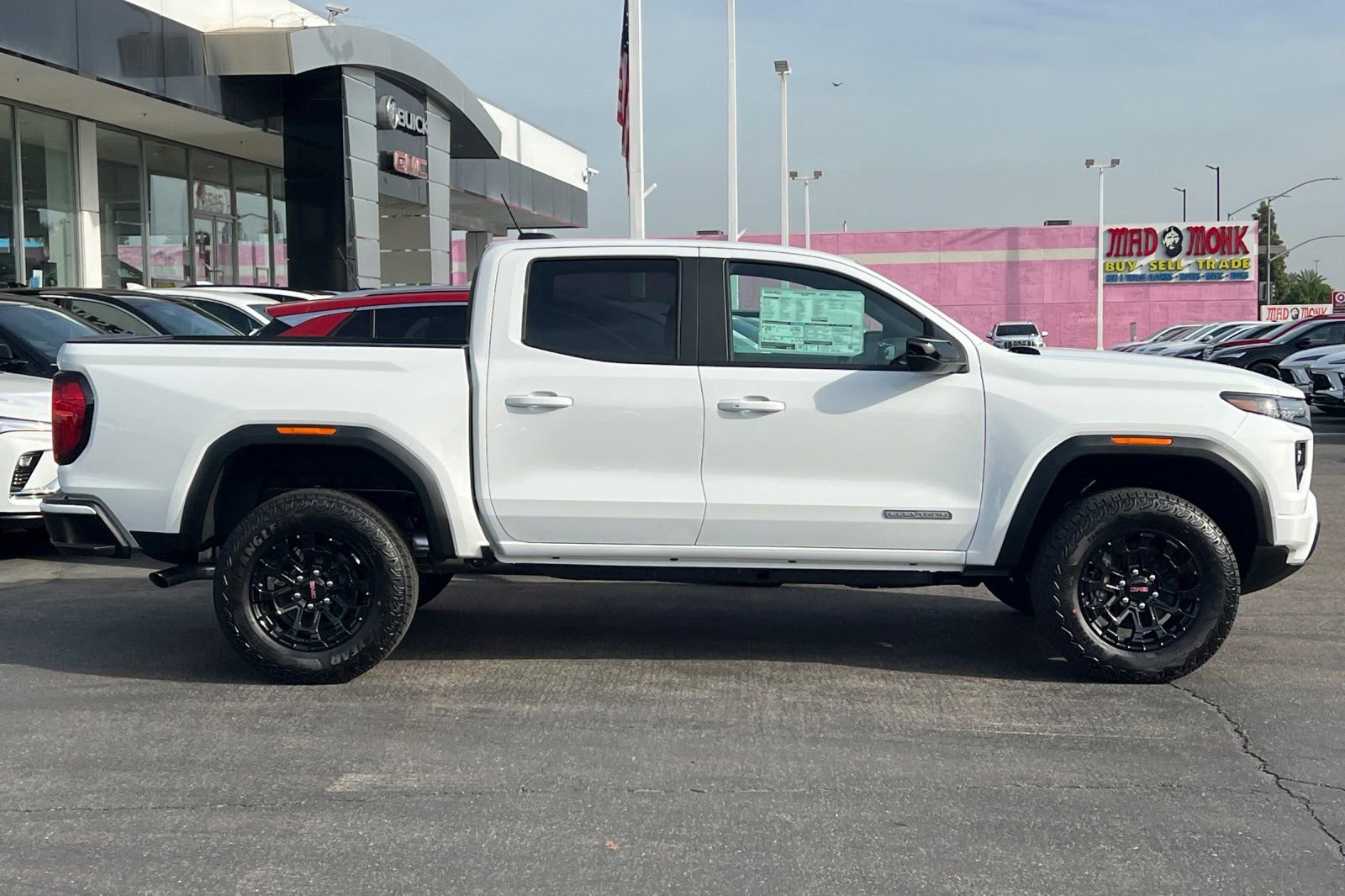 New 2026 GMC Canyon Elevation image 4
