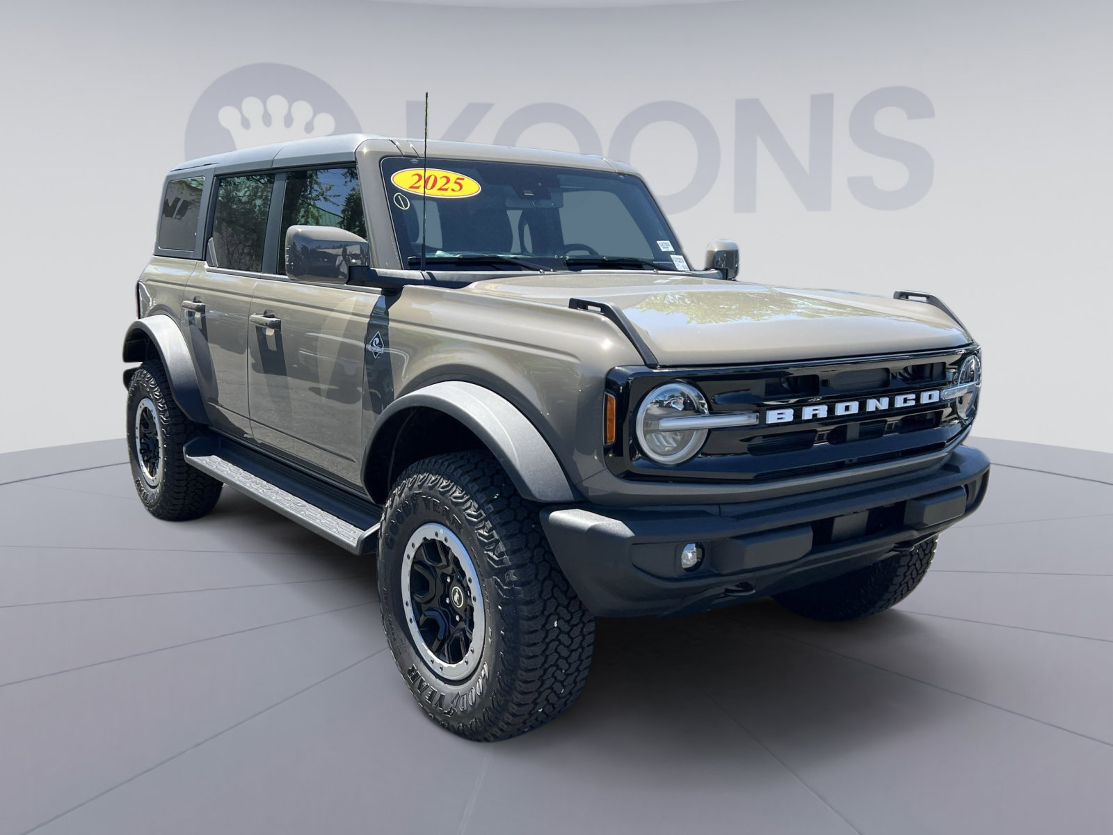 New 2025 Ford Bronco Outer Banks w/ Sasquatch Package AWD/4WD image 18