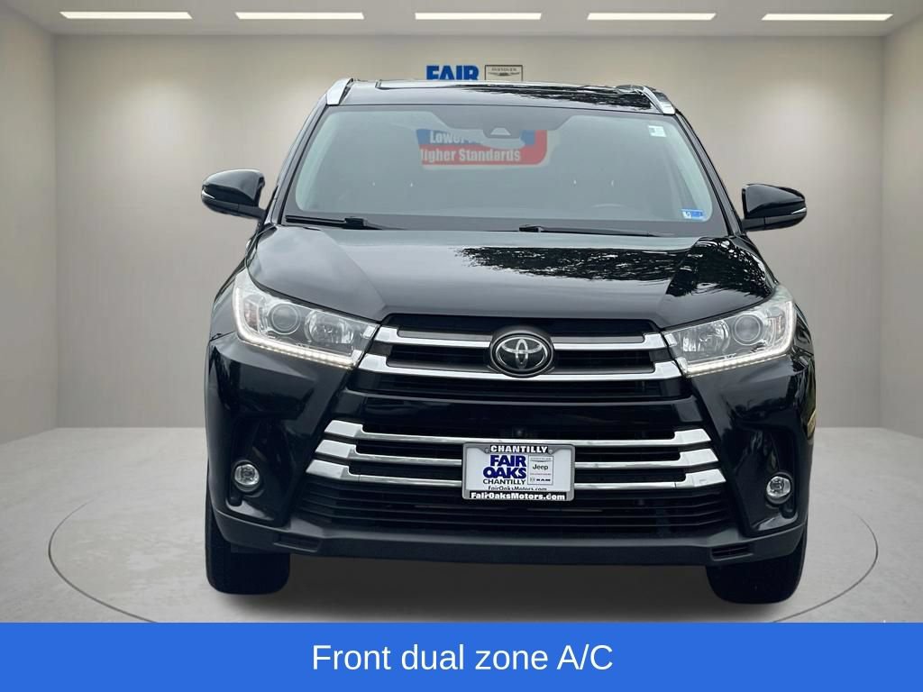 Used 2019 Toyota Highlander Limited AWD/4WD image 4
