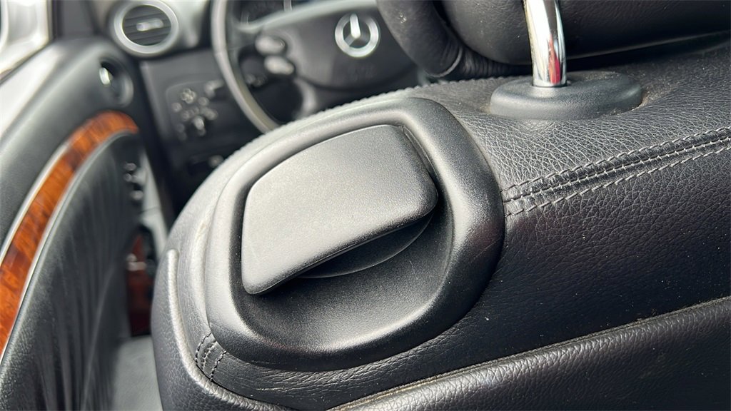 Used 2006 Mercedes-Benz CLK 350 Cabriolet image 28