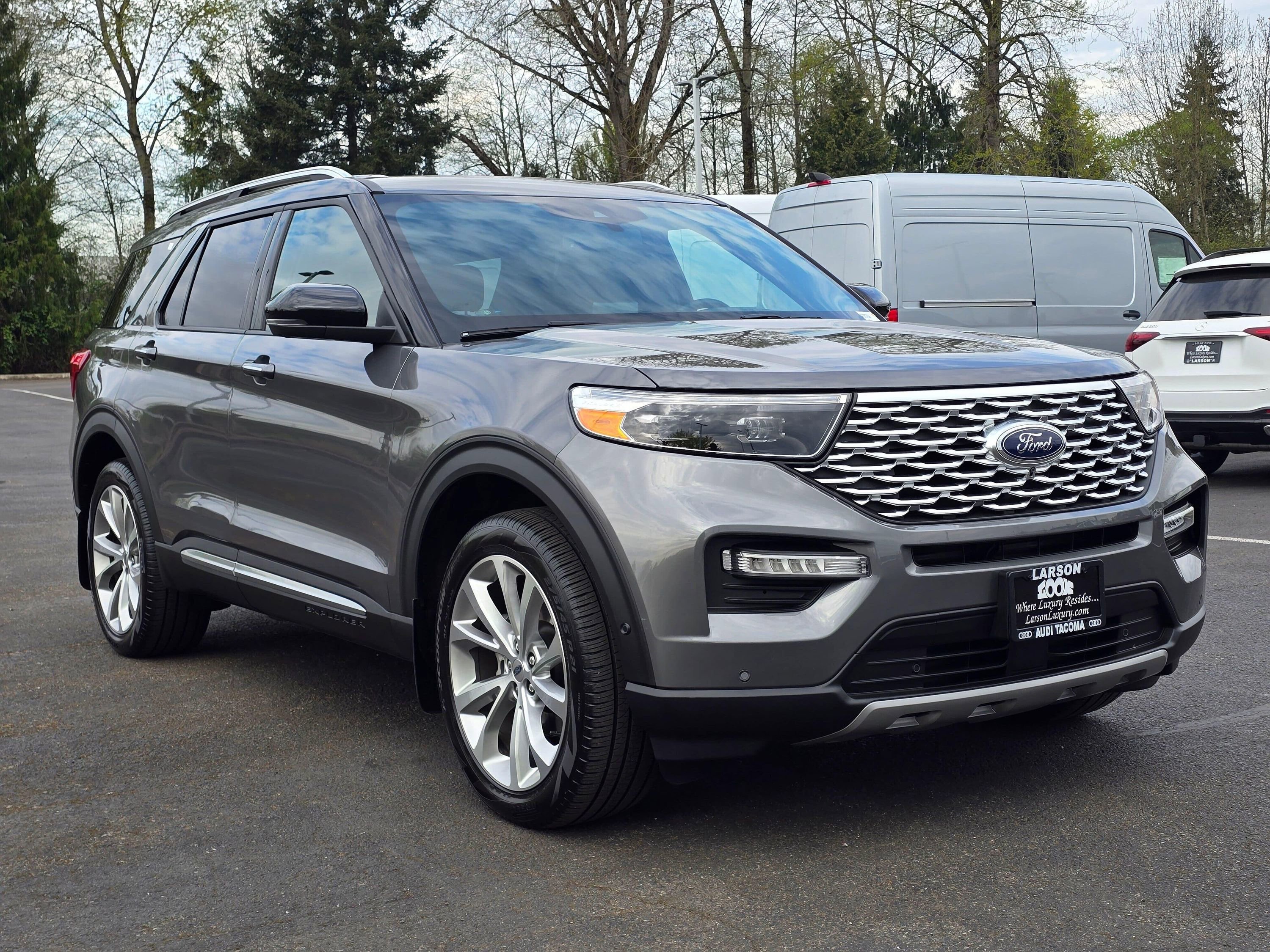 Used 2021 Ford Explorer Platinum w/ Equipment Group 601A image 8