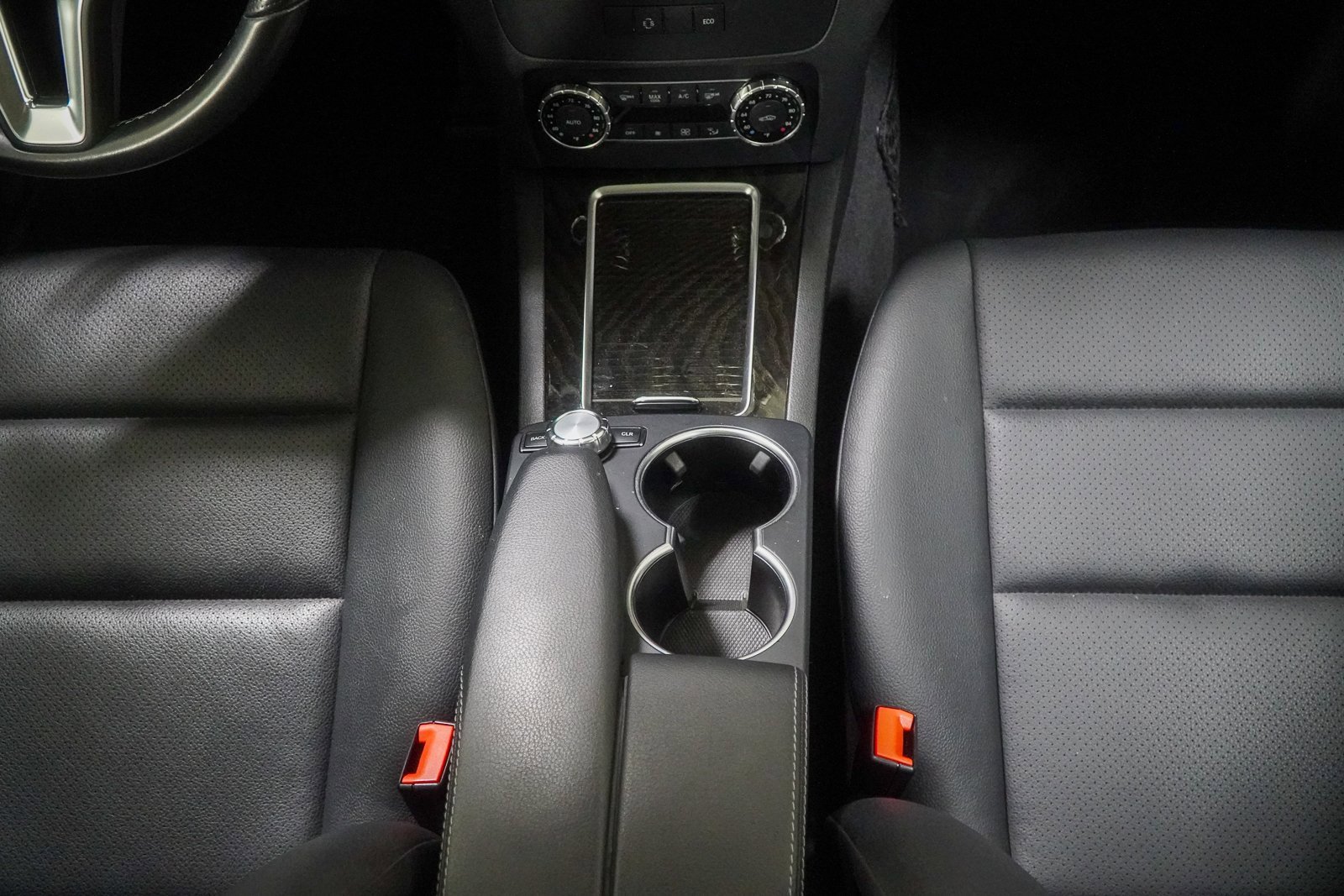 Used 2015 Mercedes-Benz GLK 350 4MATIC image 30