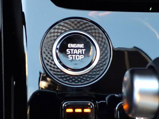 Used 2024 Kia Niro EX Touring image 24