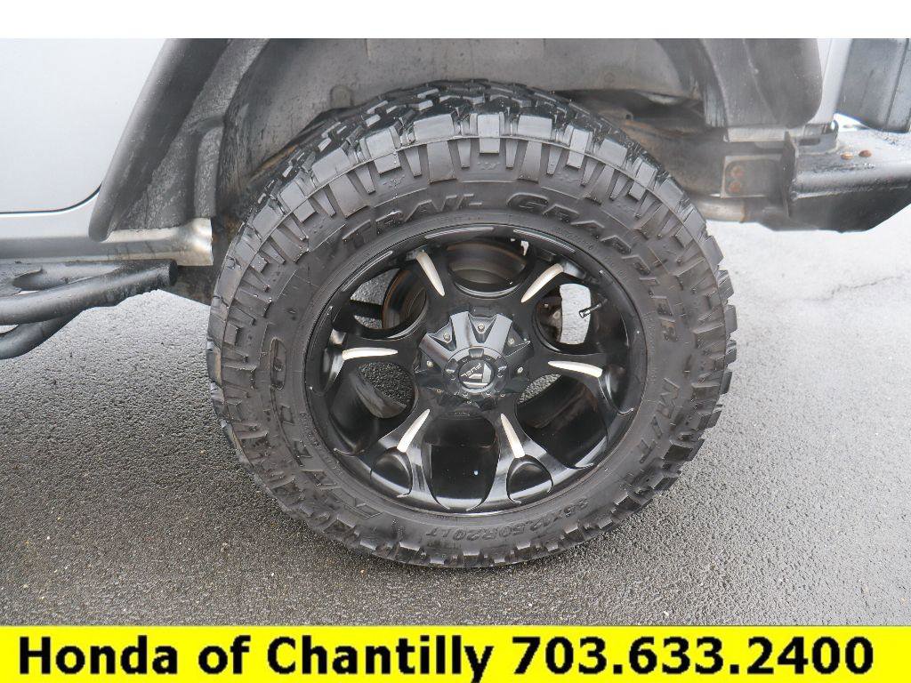 Used 2013 Jeep Wrangler Unlimited Sahara w/ Connectivity Group image 26