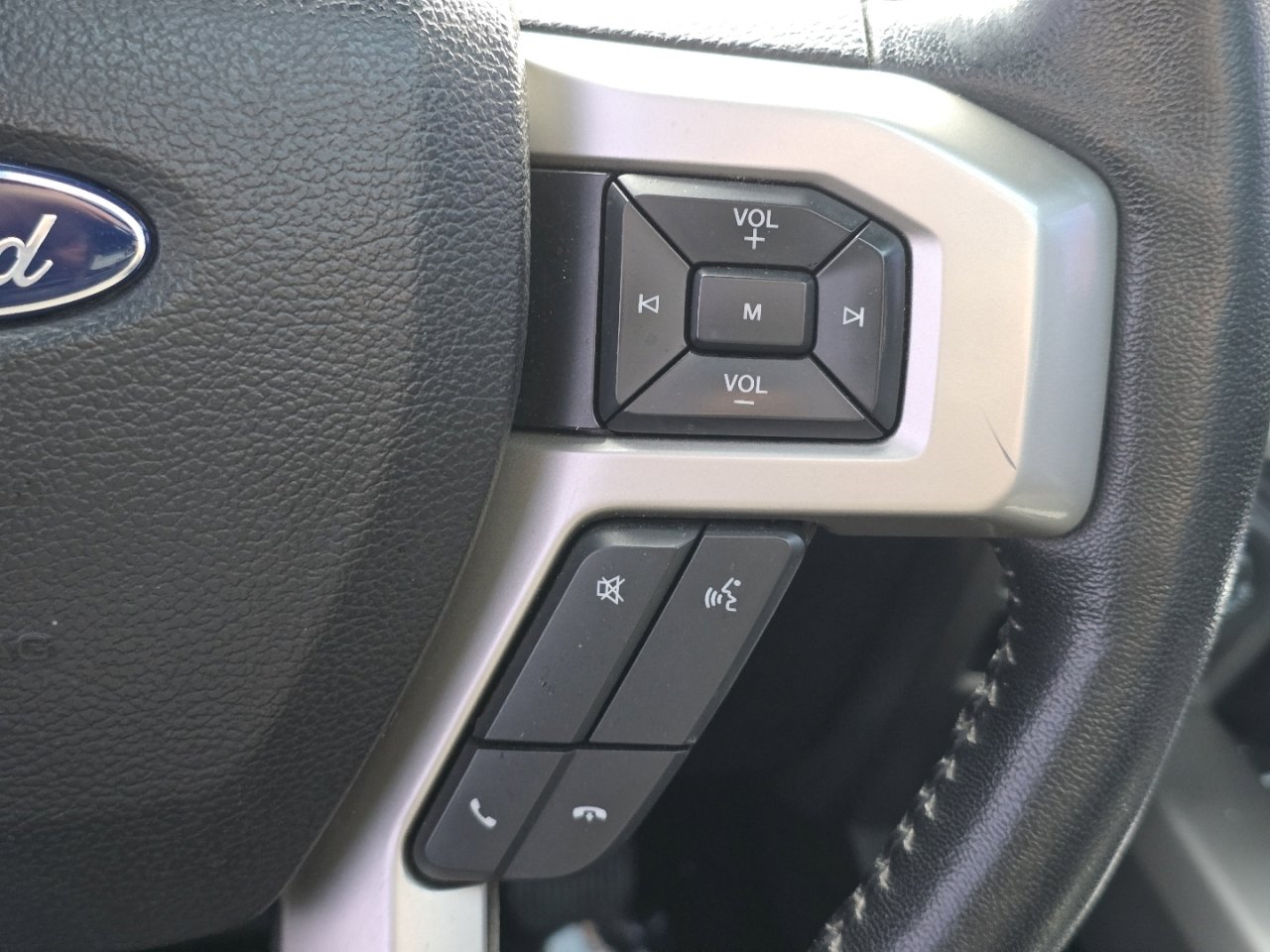 Used 2017 Ford F150 Lariat w/ Equipment Group 502A Luxury image 35