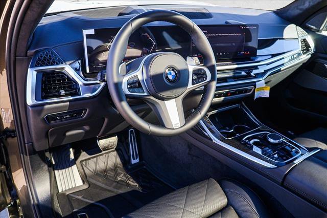 New 2027 BMW X7 xDrive40i w/ M Sport Package AWD/4WD image 10