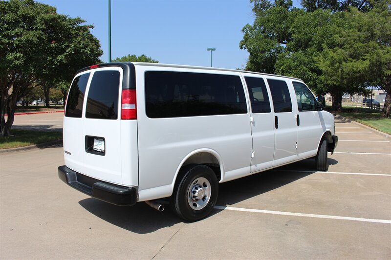 Used 2025 Chevrolet Express 3500 LS RWD image 5
