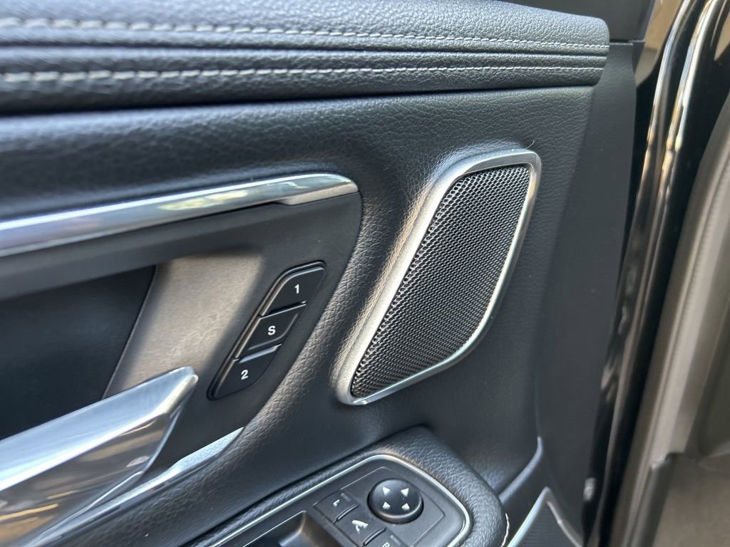 Used 2019 RAM 1500 Laramie image 36