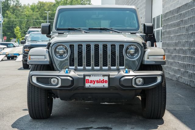 Used 2023 Jeep Wrangler Unlimited Sahara w/ Cold Weather Group AWD/4WD image 3