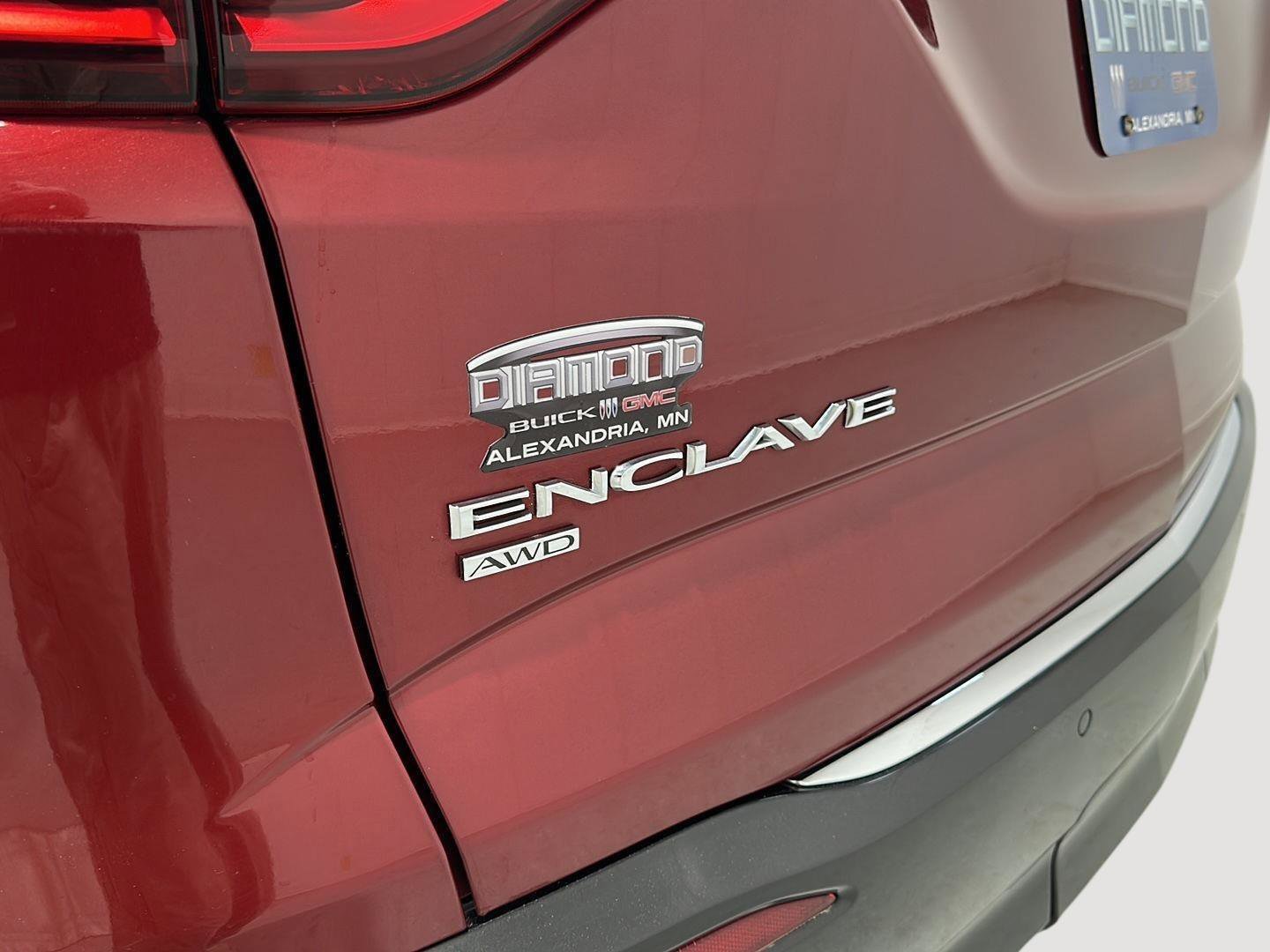 Used 2020 Buick Enclave Essence w/ Sound and Sites Package AWD/4WD image 31
