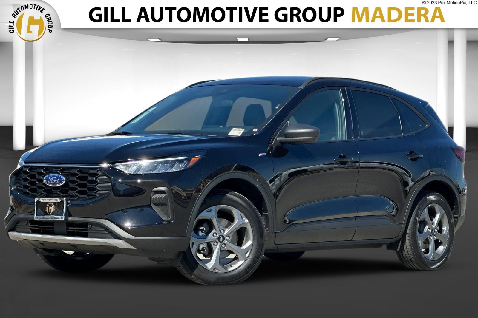 Used 2025 Ford Escape ST-Line image 1
