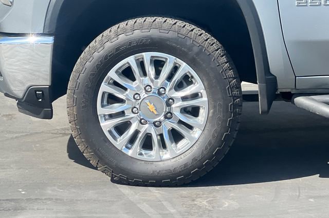 Used 2024 Chevrolet Silverado 2500 LTZ w/ LTZ Convenience Package AWD/4WD image 36