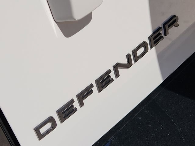 Used 2026 Land Rover Defender 110 S image 8