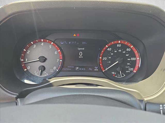 Used 2026 Nissan Frontier PRO-4X AWD/4WD image 12