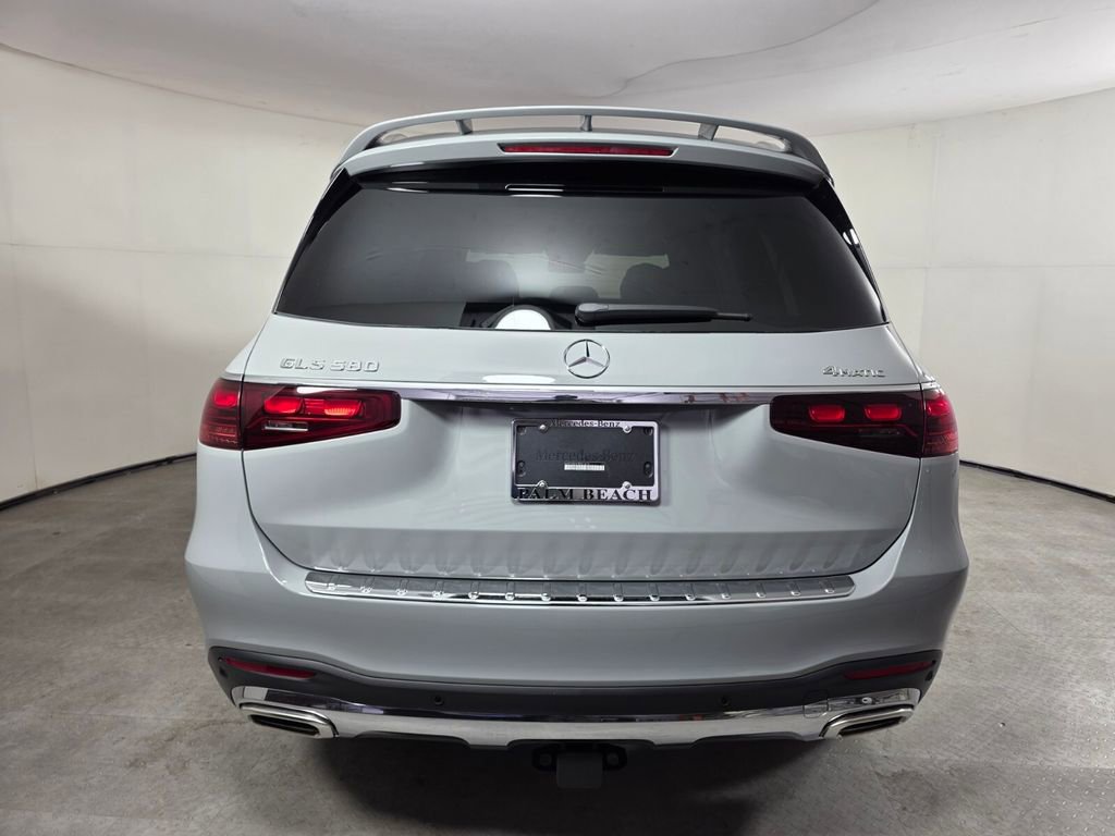 New 2026 Mercedes-Benz GLS 580 4MATIC image 5