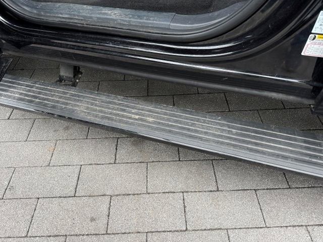 Used 2025 Ford Expedition Max Platinum image 10