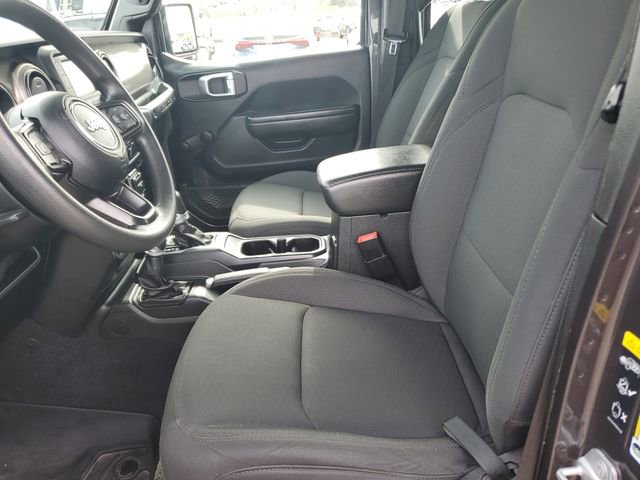 Used 2021 Jeep Wrangler Unlimited Sport AWD/4WD image 25