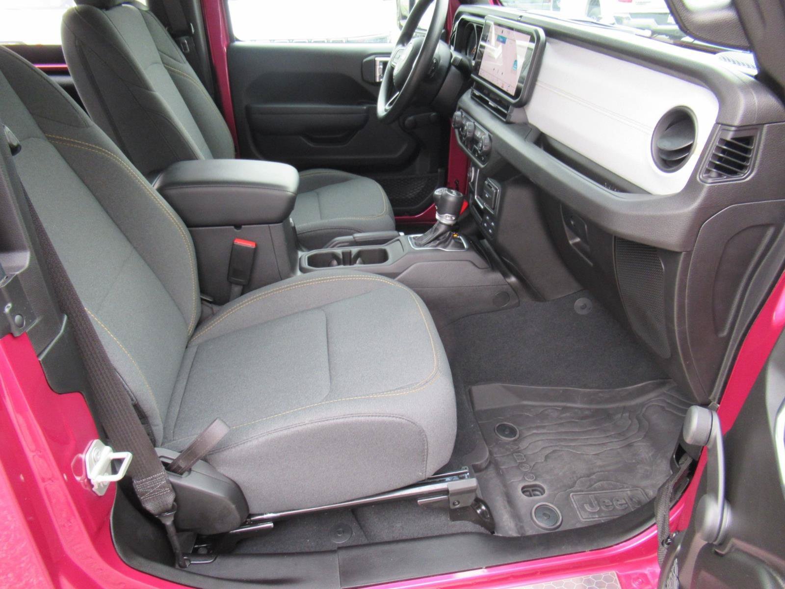 Used 2024 Jeep Wrangler Sport AWD/4WD image 10