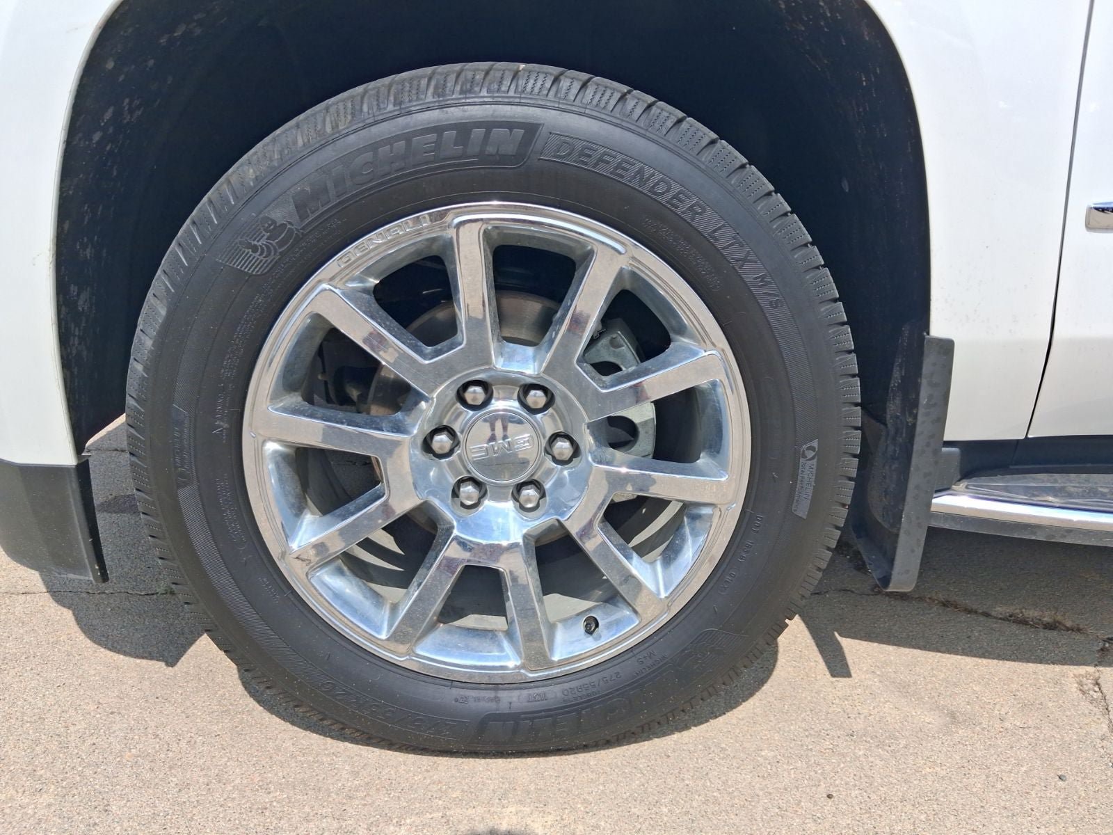 Used 2019 GMC Yukon XL Denali w/ Open Road Package AWD/4WD image 10