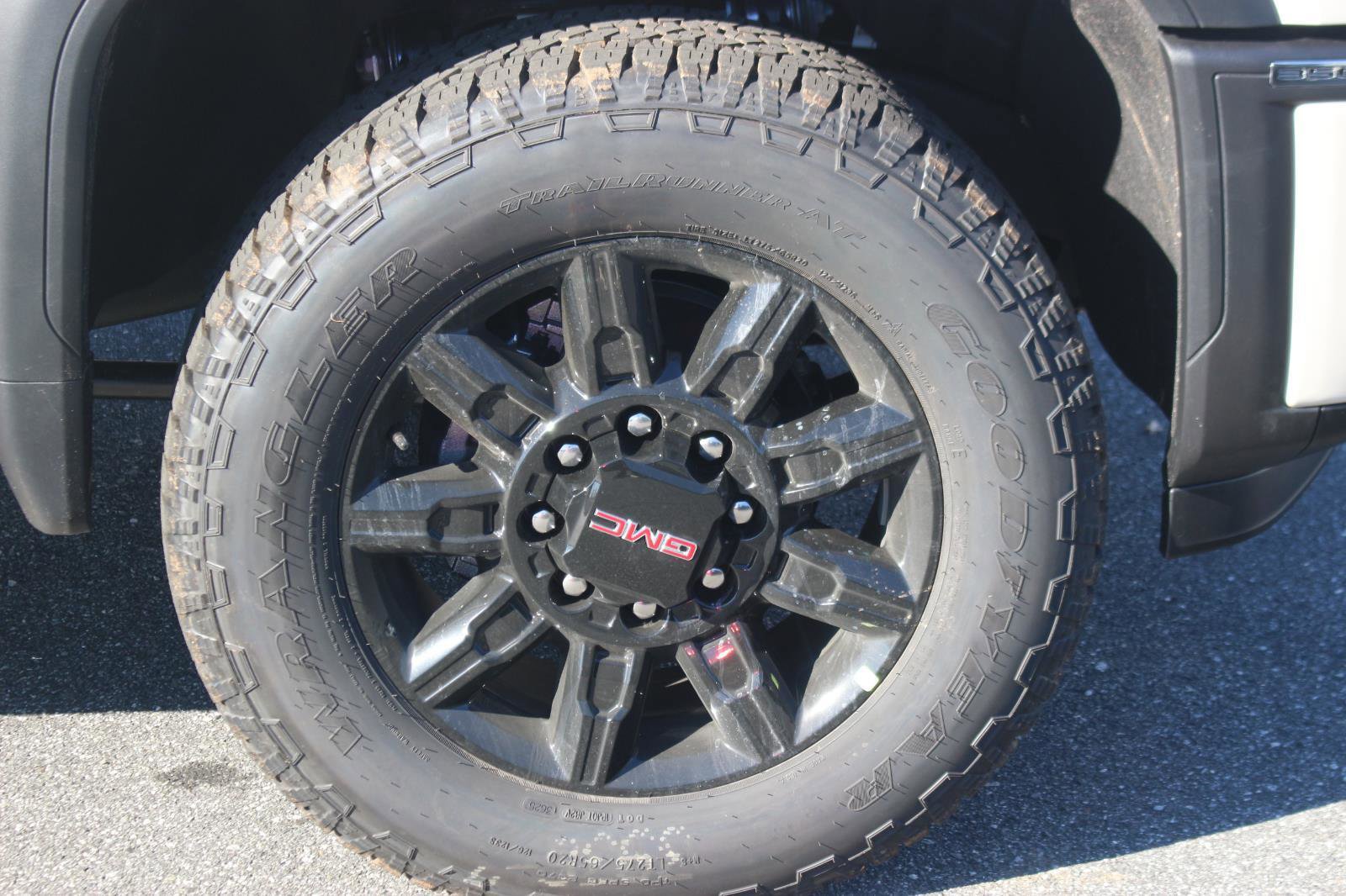 New 2026 GMC Sierra 3500 AT4 w/ AT4 Premium Plus Package image 9