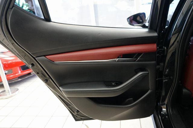 Used 2020 MAZDA MAZDA3 Hatchback w/ Premium Package image 45