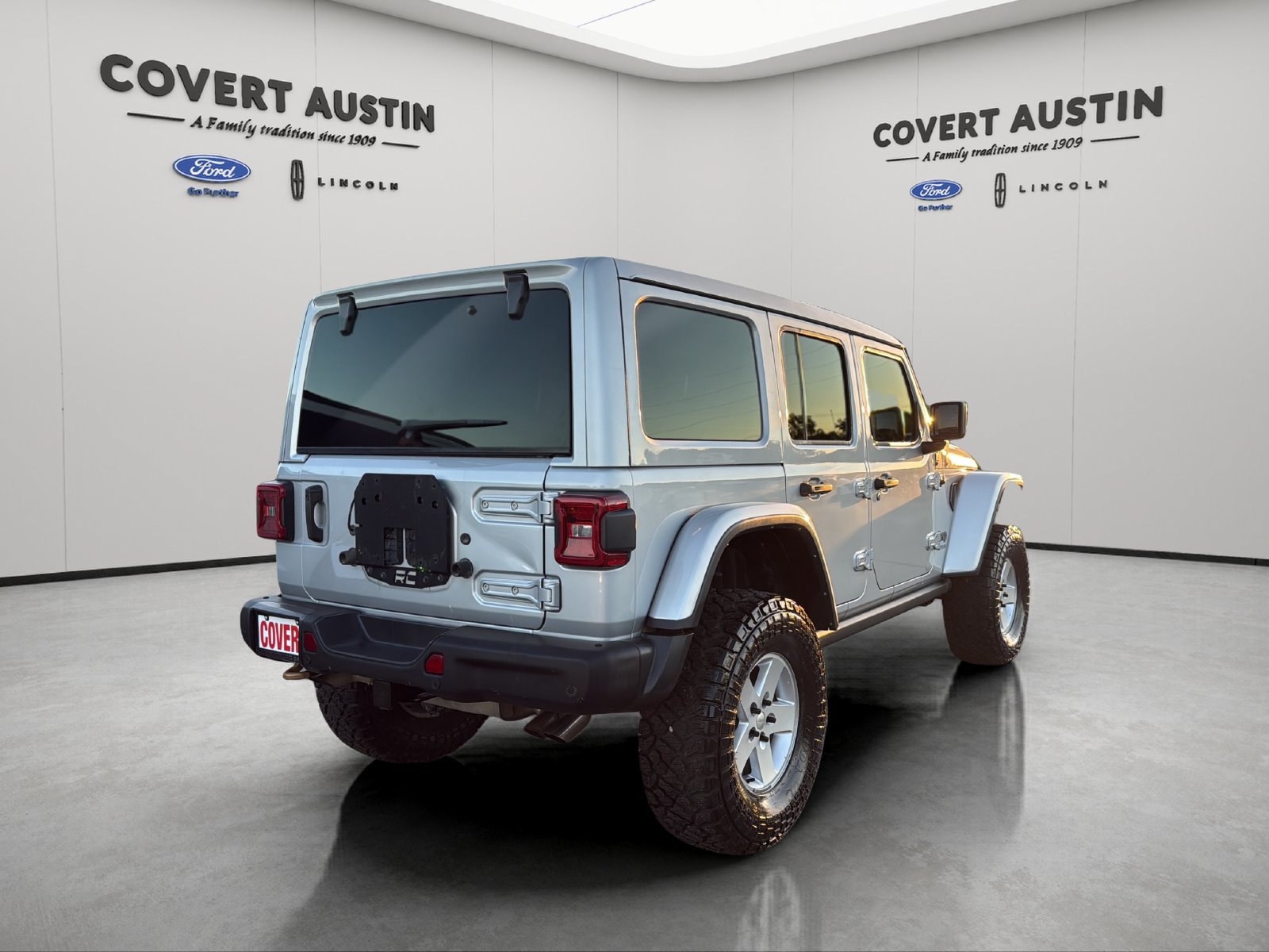 Used 2022 Jeep Wrangler Unlimited Rubicon AWD/4WD image 5